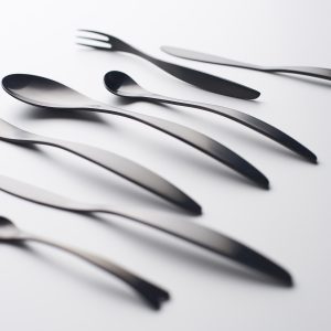 SANTOS BREGAÑA. CUBERTERIA TEODORA - Negro